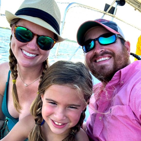 Meet your Posher, Brittney - Picture 3 of 4